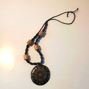 Womens beaded necklace